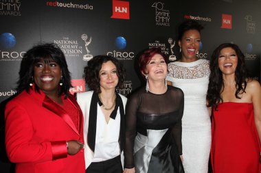 Sheryl Underwood, Sara Gilbert, Sharon Osbourne, Aisha Tyler ve Julie Chen