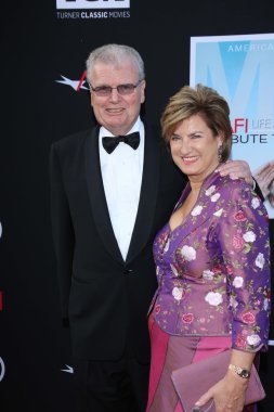 Efendim howard stringer