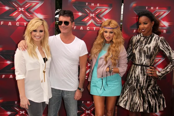 Demi Lovato, Simon Cowell, Paulina Rubio, Kelly Rowland — Foto de Stock