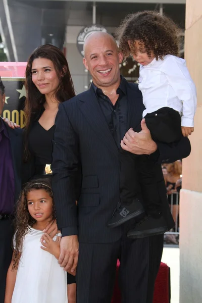 Vin Diesel y familia — Foto de Stock