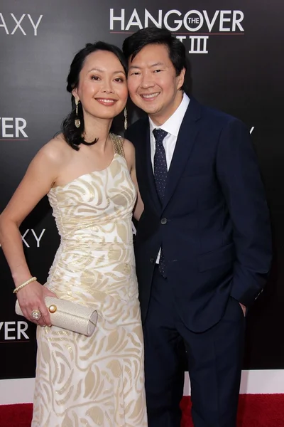 Ken jeong ve eşi — Stok fotoğraf