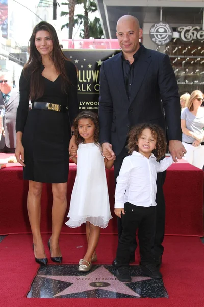 Vin Diesel e família — Fotografia de Stock