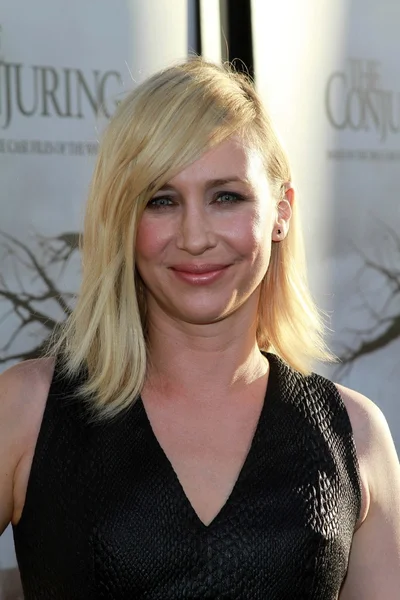 Vera Farmiga — Stockfoto