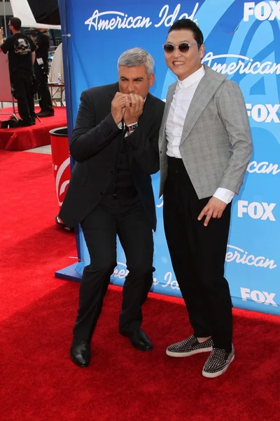 Taylor Hicks and Psy — Stock Photo, Image