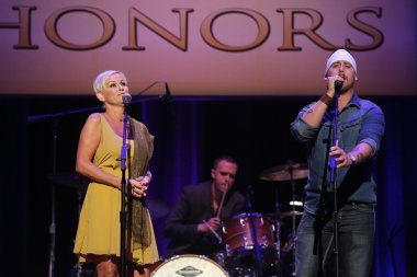 Lorrie Morgan ve oğlu Jesse Keith Whitley