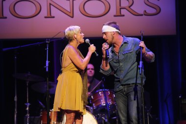 Lorrie Morgan ve oğlu Jesse Keith Whitley