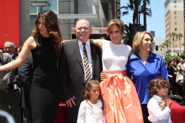 Jennifer Lopez ile kardeş, anne, baba ve çocuklar Emme Anthony ve Max Anthony