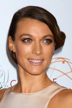 Natalie Zea