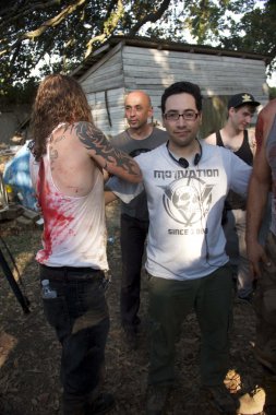 Andy Mackenzie, Patricio Valledares