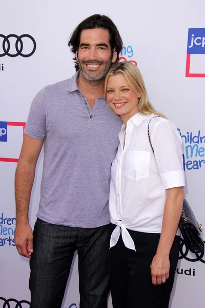 Carter Oosterhouse, Amy Smart — Stock Photo, Image