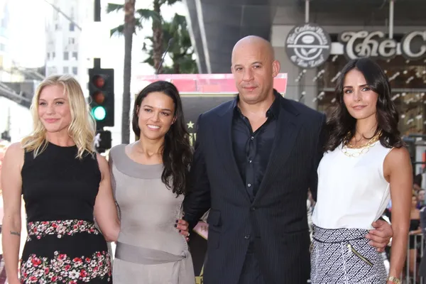 Katee Sackhoff, Jordana Brewster, Vin Diesel en Michelle Rodriguez — Stockfoto