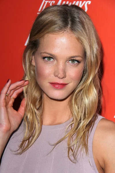 Erin Heatherton — Zdjęcie stockowe