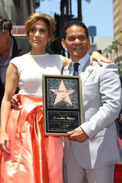 Jennifer Lopez s Benny Medina — Stock fotografie