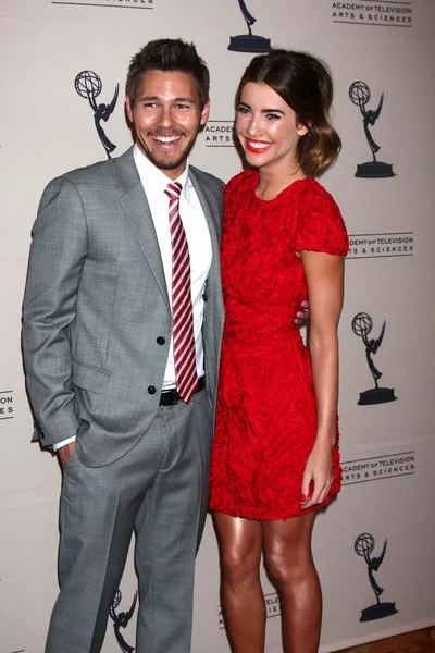 Scott Clifton, Jacqueline Macinnes Wood — Zdjęcie stockowe