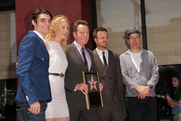 RJ Mitte, Anna Gunn, Bryan Cranston, Aaron Paul, Bob Odenkirk — Zdjęcie stockowe