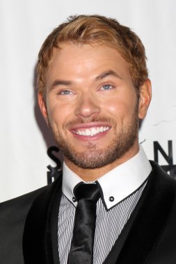 Kellan lutz