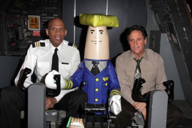 Kareem Abdul-Jabbar, Robert Hays