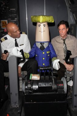 Kareem Abdul-Jabbar, Robert Hays