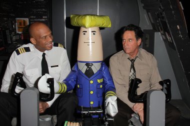 Kareem Abdul-Jabbar, Robert Hays