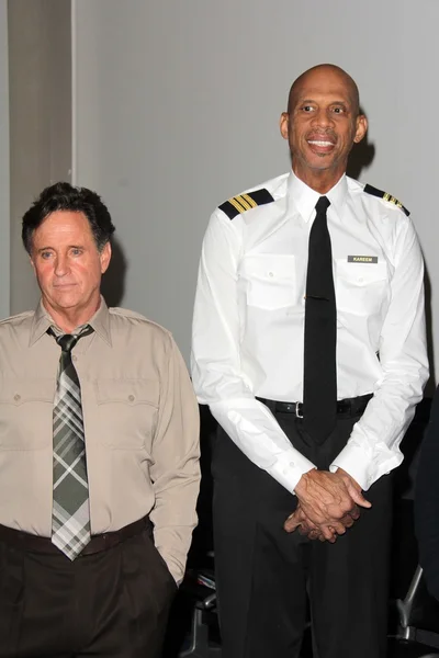 Robert Hays, Kareem Abdul-Jabbar — Photo