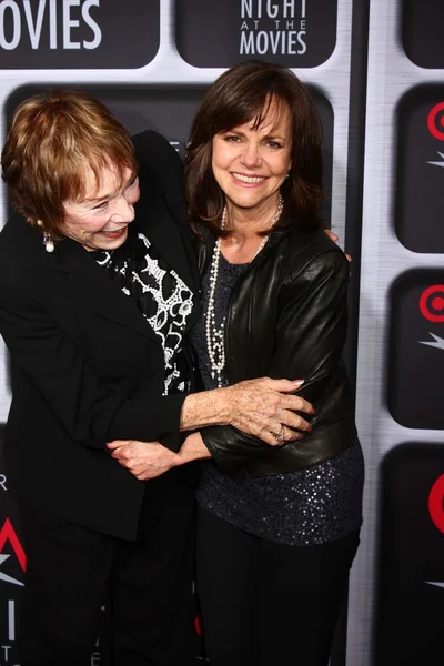 Shirley Maclaine, Sally Field — Zdjęcie stockowe