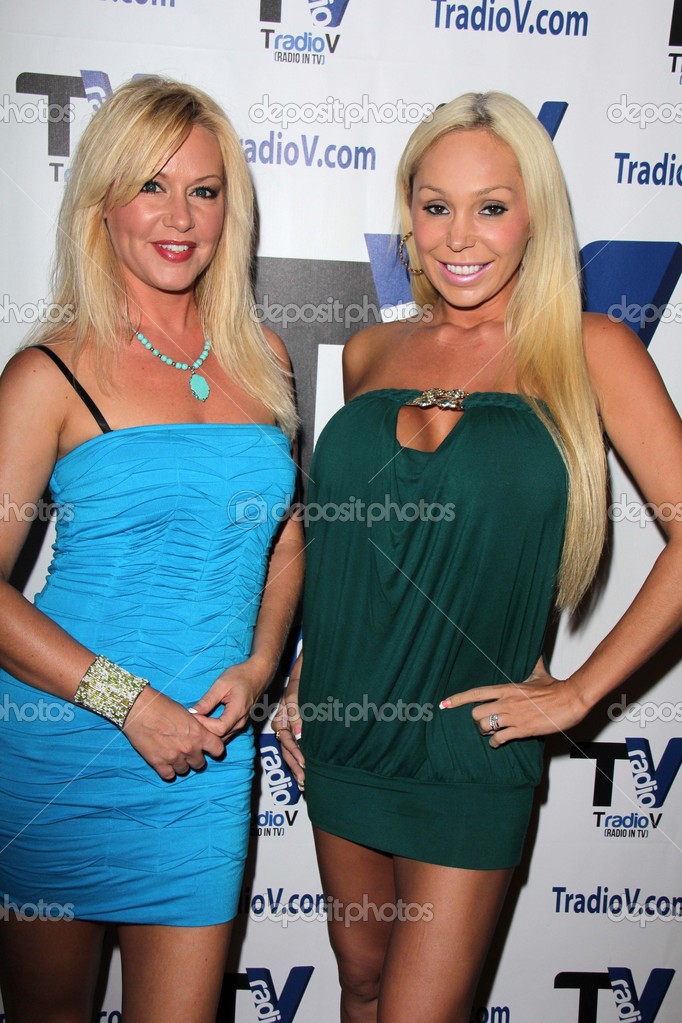 Beverly Lynne Mary Carey On The Set Of Politically Naughty With Mary Carey Tradiov Studios Los Angeles Ca Photo By S_bukley Beverly Lynne Mary Carey On The Set Of Politically Naughty With Mary Carey Tradiov Studios Los Angeles Ca Photo By S_bukley
