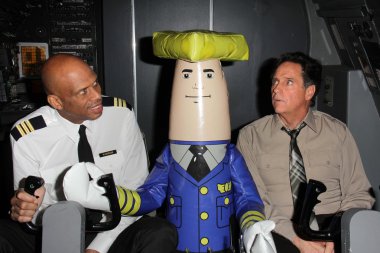 Kareem Abdul-Jabbar, Robert Hays