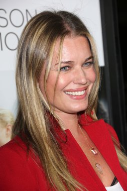 Rebecca Romijn