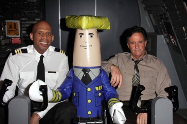 Kareem Abdul-Jabbar, Robert Hays