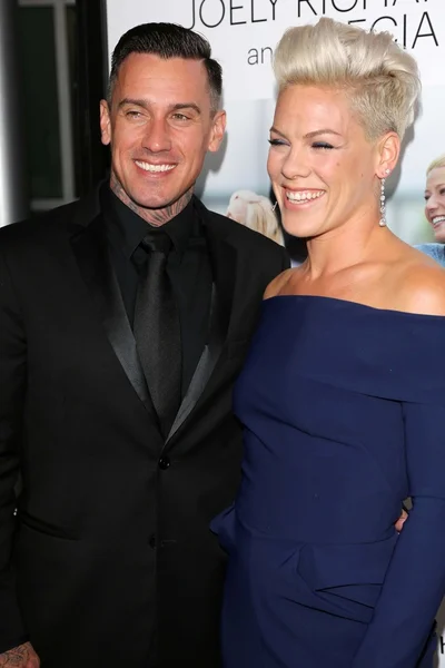 Carey Hart, Alecia Moore - rosa —  Fotos de Stock