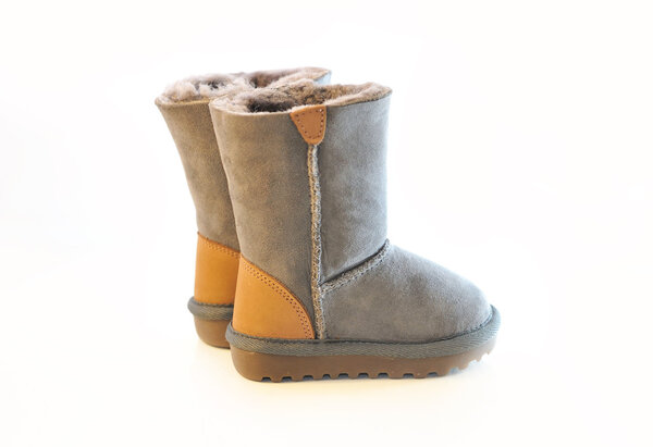 Дети теплые зимние серые сапоги с мехом
.