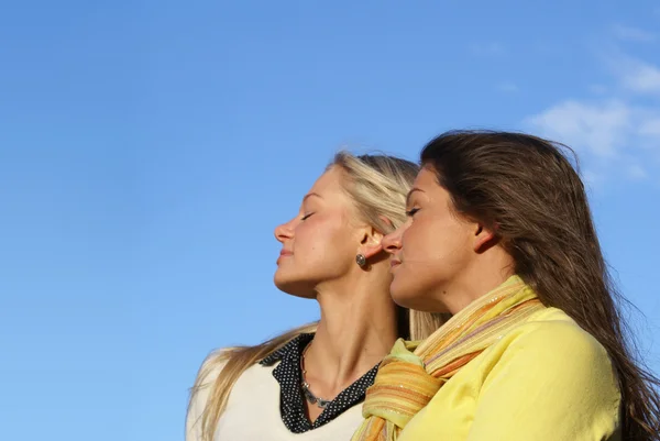 Duas meninas bonitas — Fotografia de Stock