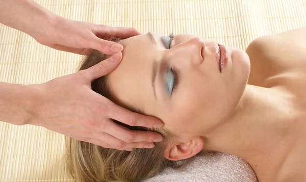 Attractive woman getting spa treatment — Stock Photo, Image