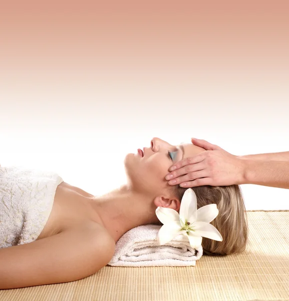 Attractive woman getting spa treatment — Stock Photo, Image