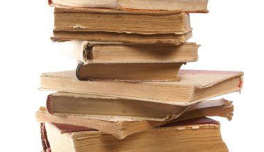 eski kitaplar üzerinde beyaz izole