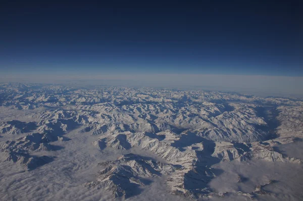 Céu e Alpes — Fotografia de Stock