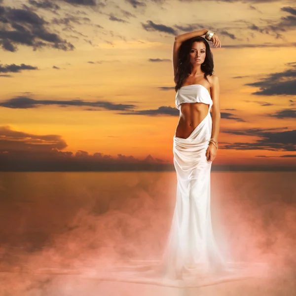 Aphrodite in een licht van de zonsondergang — Stockfoto