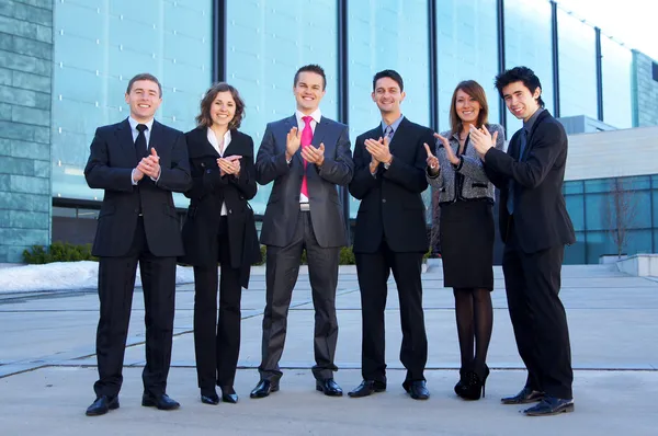 Equipe de negócios sobre fundo moderno — Fotografia de Stock