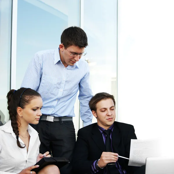 Geschäft bei der Arbeit — Stockfoto