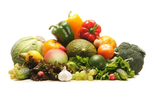Hromada čerstvé a chutné ovoce a zeleniny — Stock fotografie