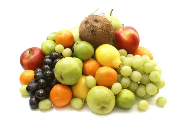 Frutos aislados en blanco — Foto de Stock