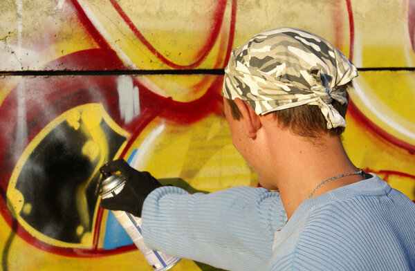 Граффити-художник
