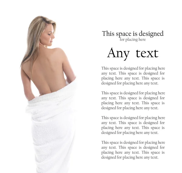 Giovane bionda sexy in asciugamano — Foto Stock