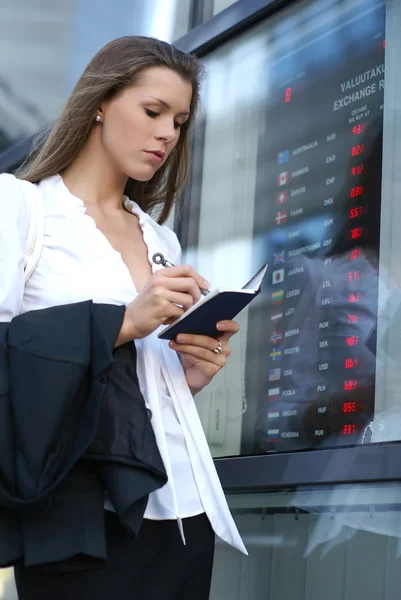 Young attractive businesswoman — Stock Photo, Image