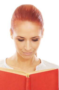 kitap çekici genç kadın