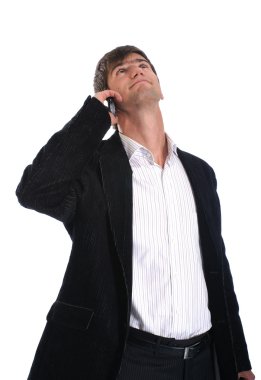 cep telefonu üzerinde beyaz izole konuşurken işadamı