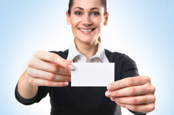 Femme d'affaires avec la carte de visite — Photo