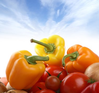 beyaz izole lezzetli taze sebze