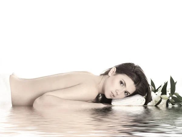 Mujer atractiva recibiendo tratamiento de spa —  Fotos de Stock