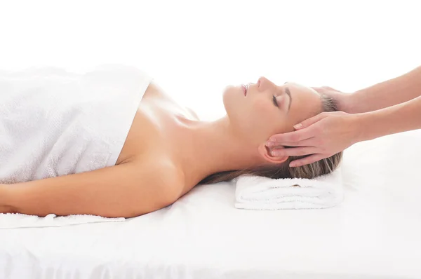 Young attractive woman getting spa treatment — Stock Photo, Image